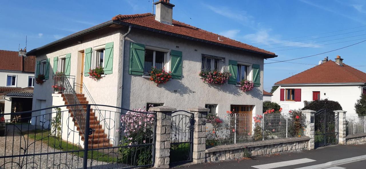 Chez Evelyne Chambre D'Hotes Chez L'Habitant Verdun-sur-Meuse Екстериор снимка